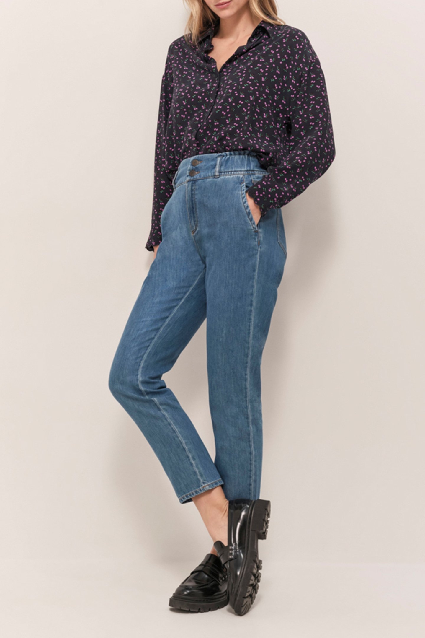 CORIE - NAVY SHIRT WITH ARTY FLORAL PRINT 4