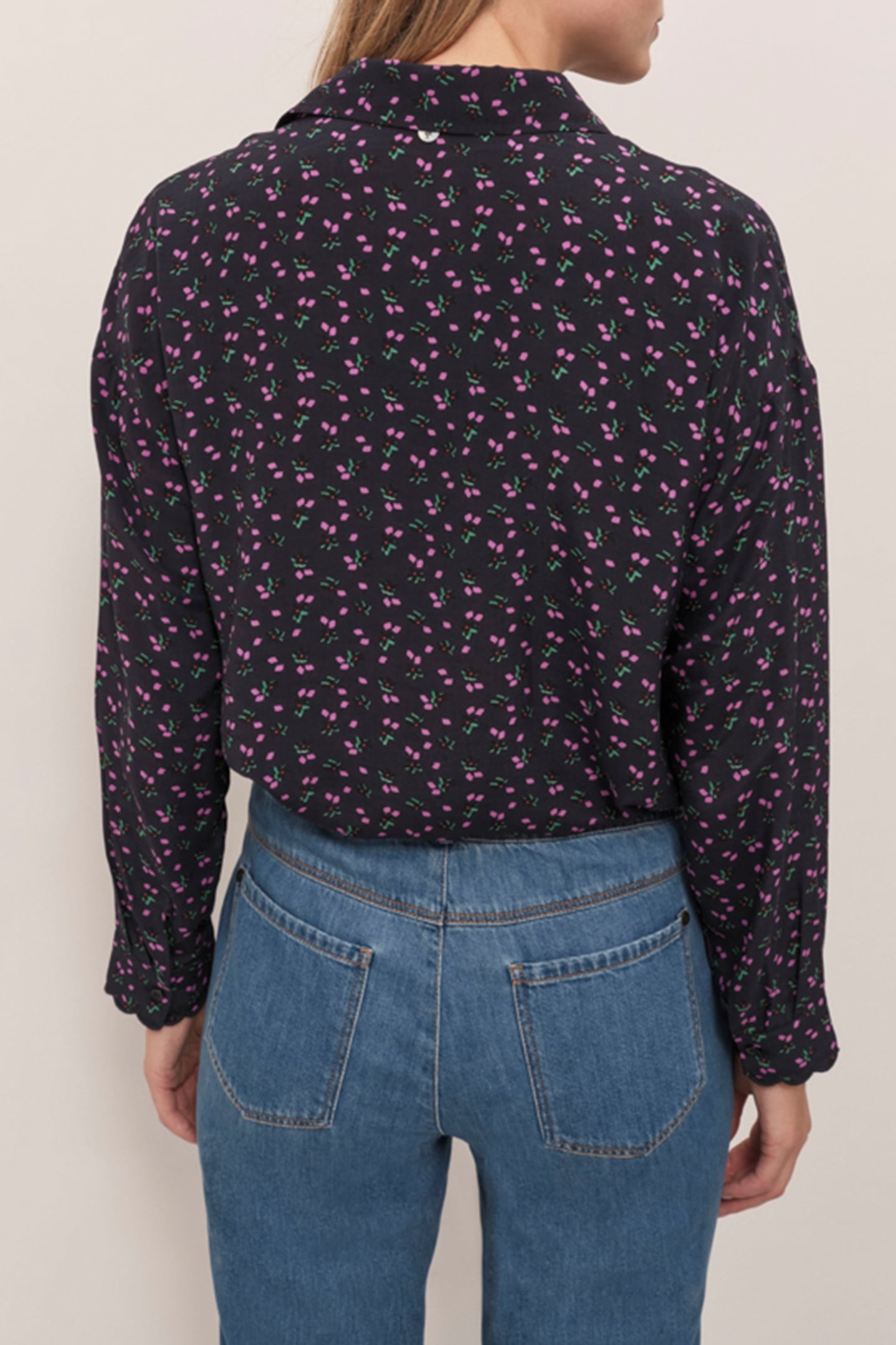 CORIE - NAVY SHIRT WITH ARTY FLORAL PRINT 2