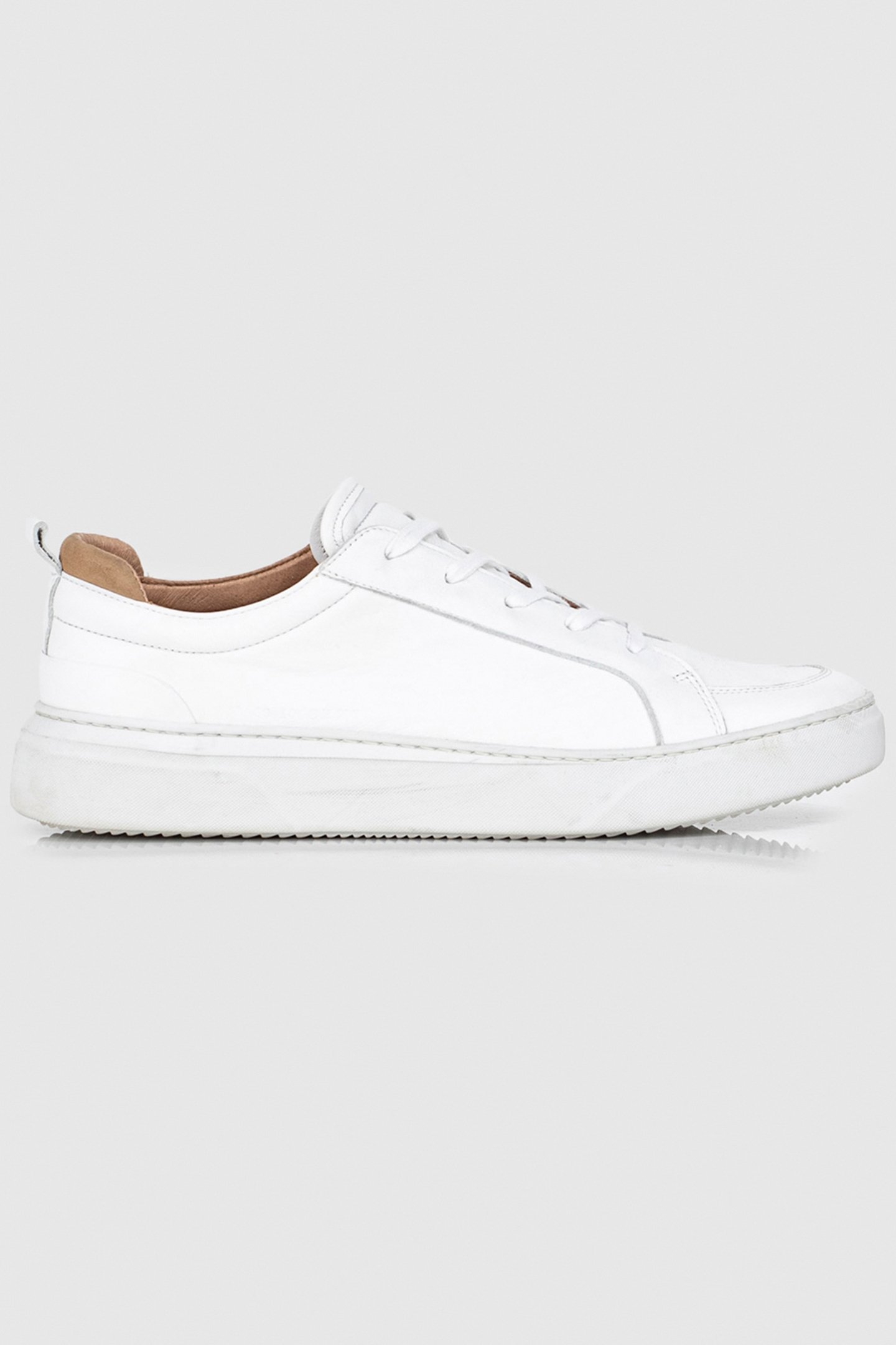 WHITE LEATHER TRAINERS 1