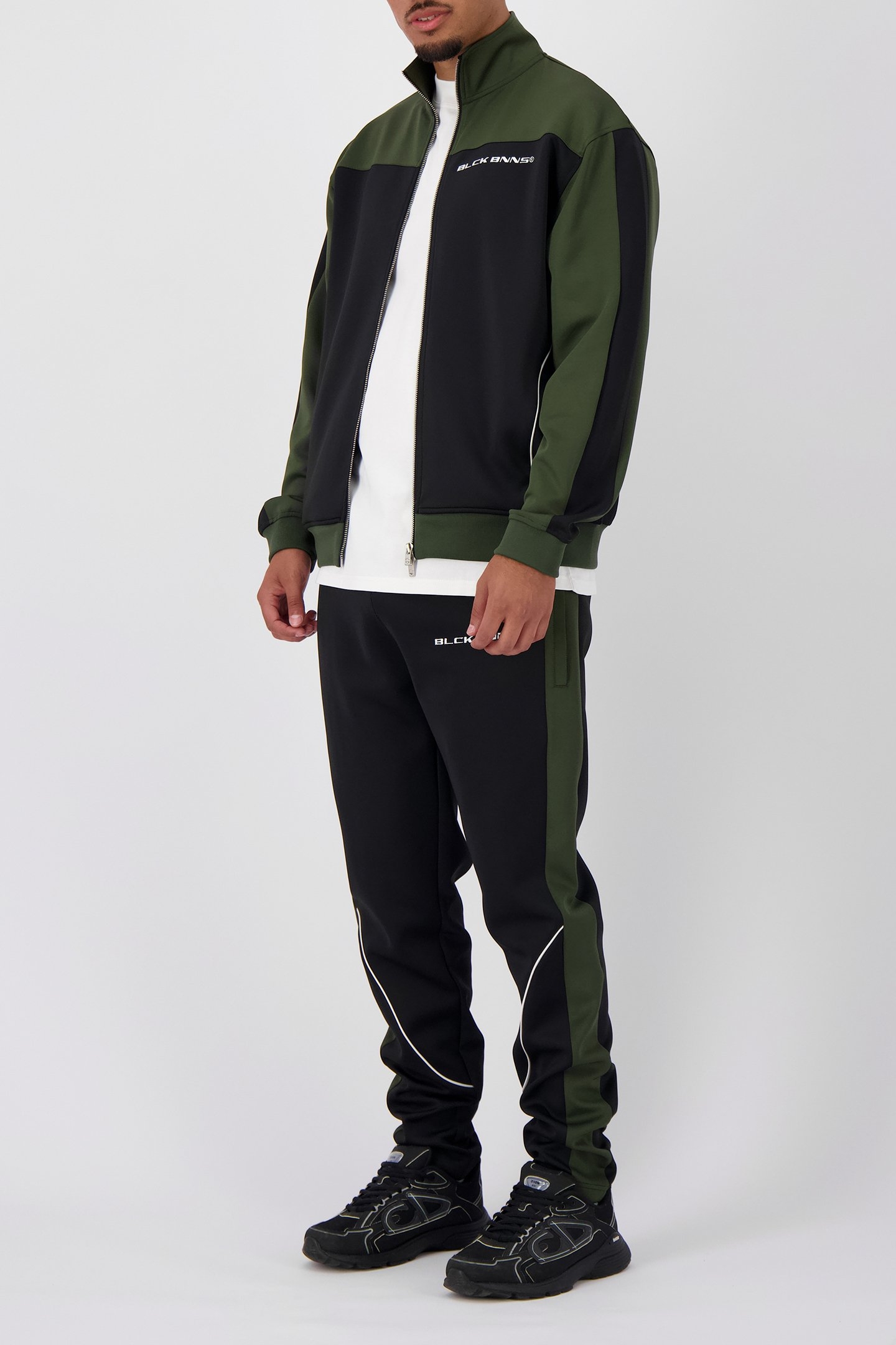 PANEL-V2 TRACKTOP MOSS GREEN 3