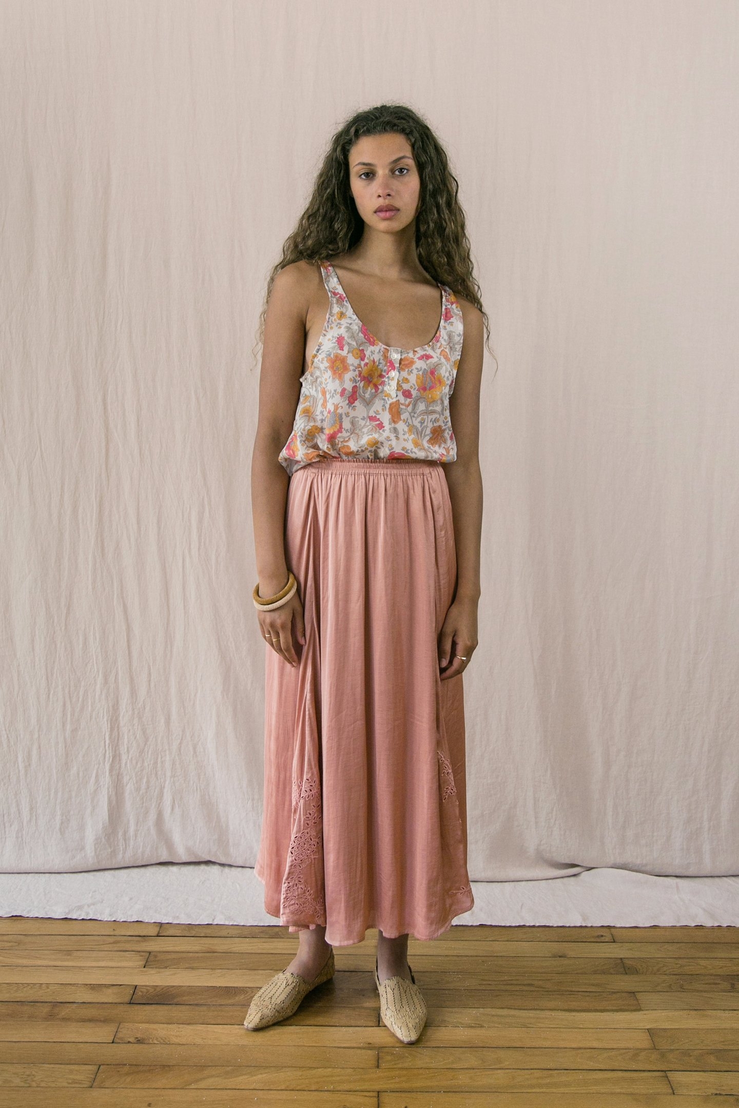 TOP ANNA RAINBOW FLOWERS 1