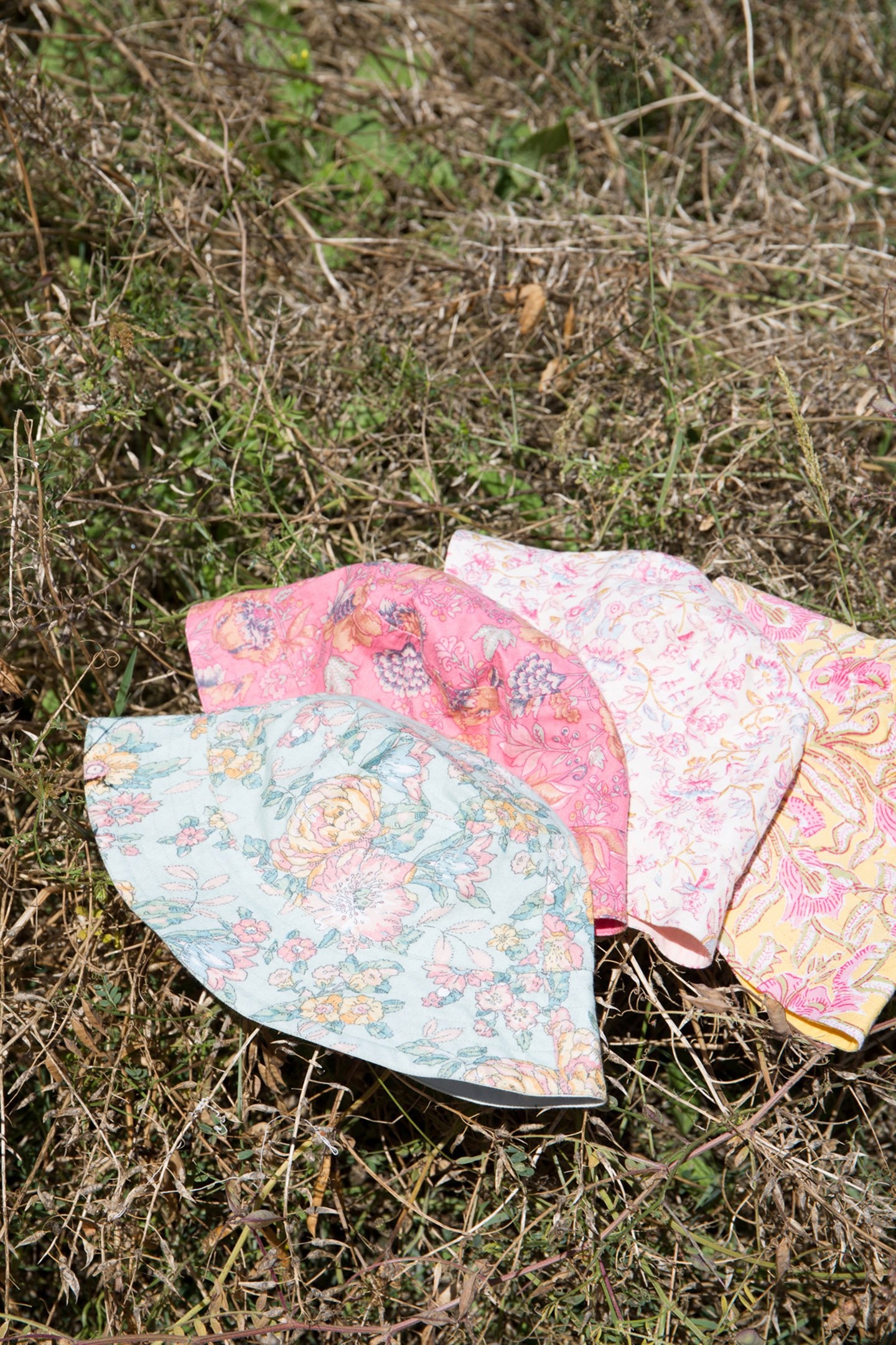 SUN HAT LAJIK CREAM PADMA MUDRA 4