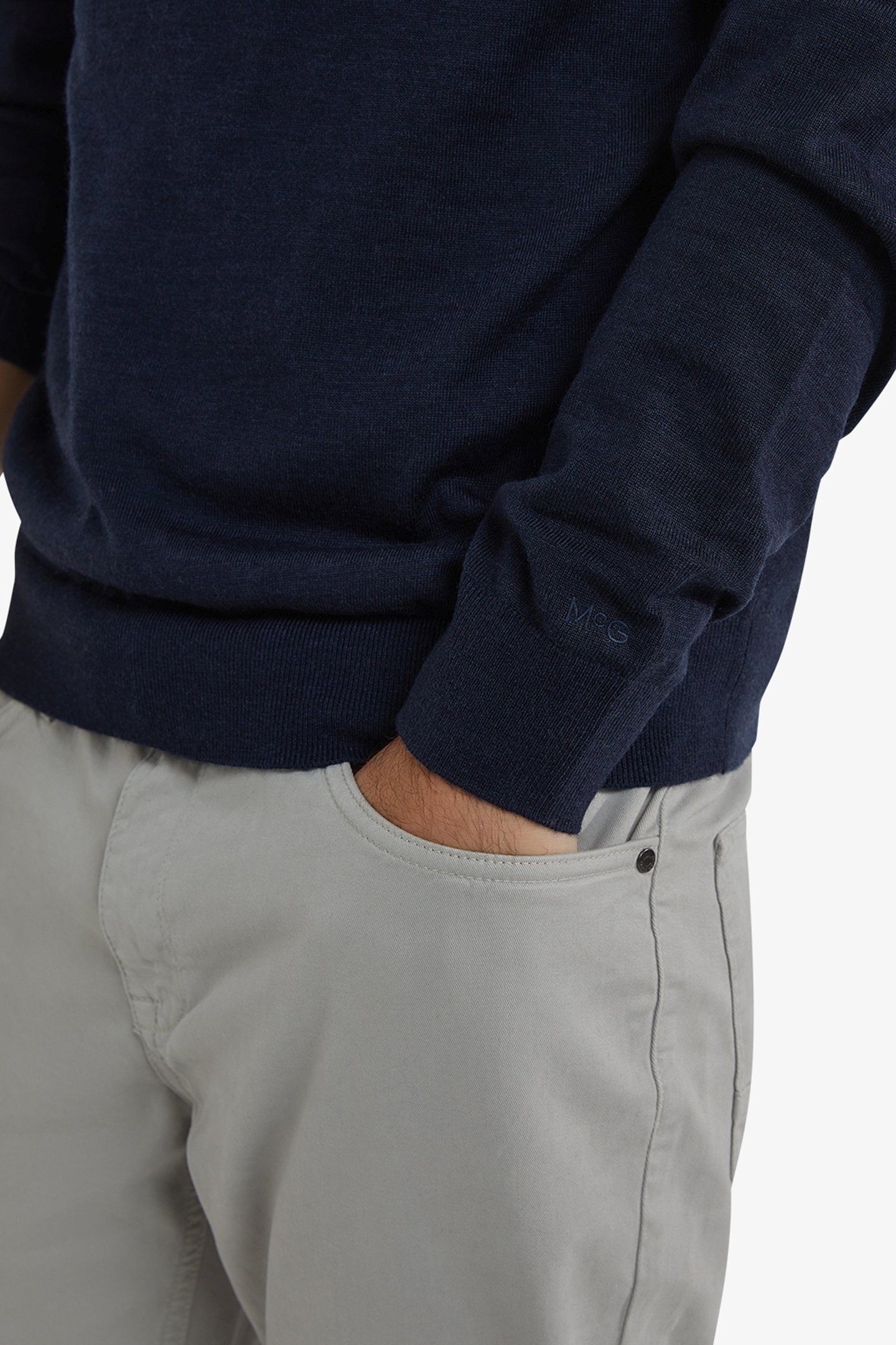 FINE MERINO C-NECK SWEATER NAVY 4