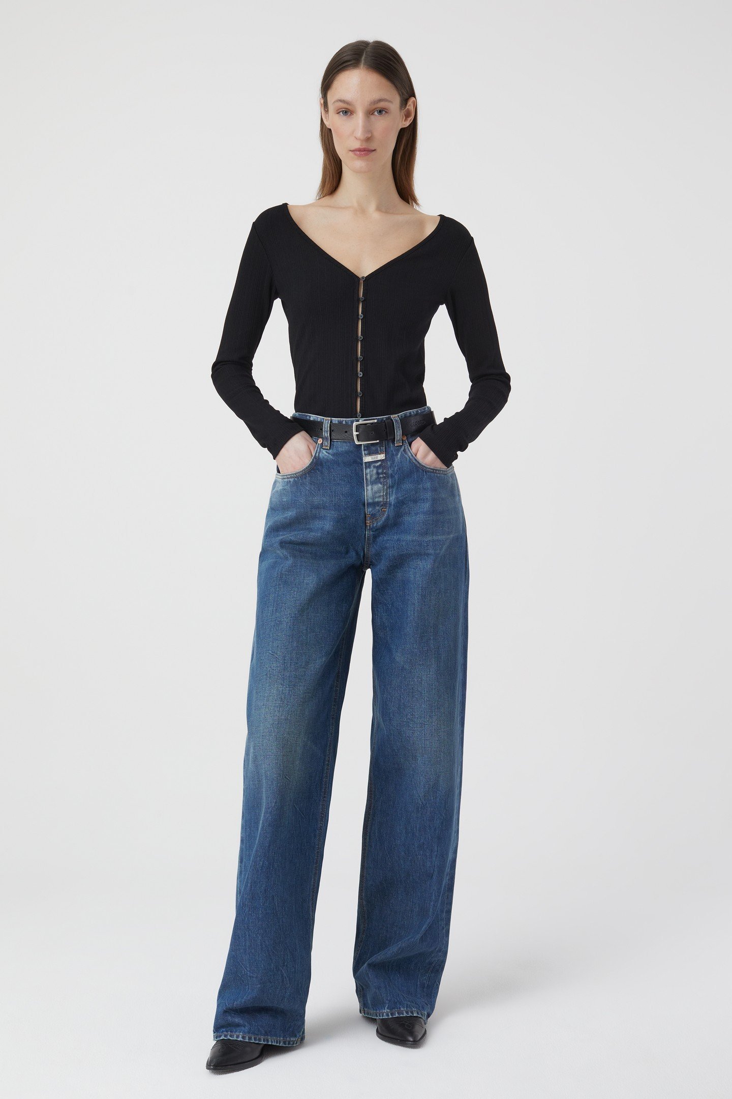 V NECK CARDIGAN T-SHIRTS BLACK 4