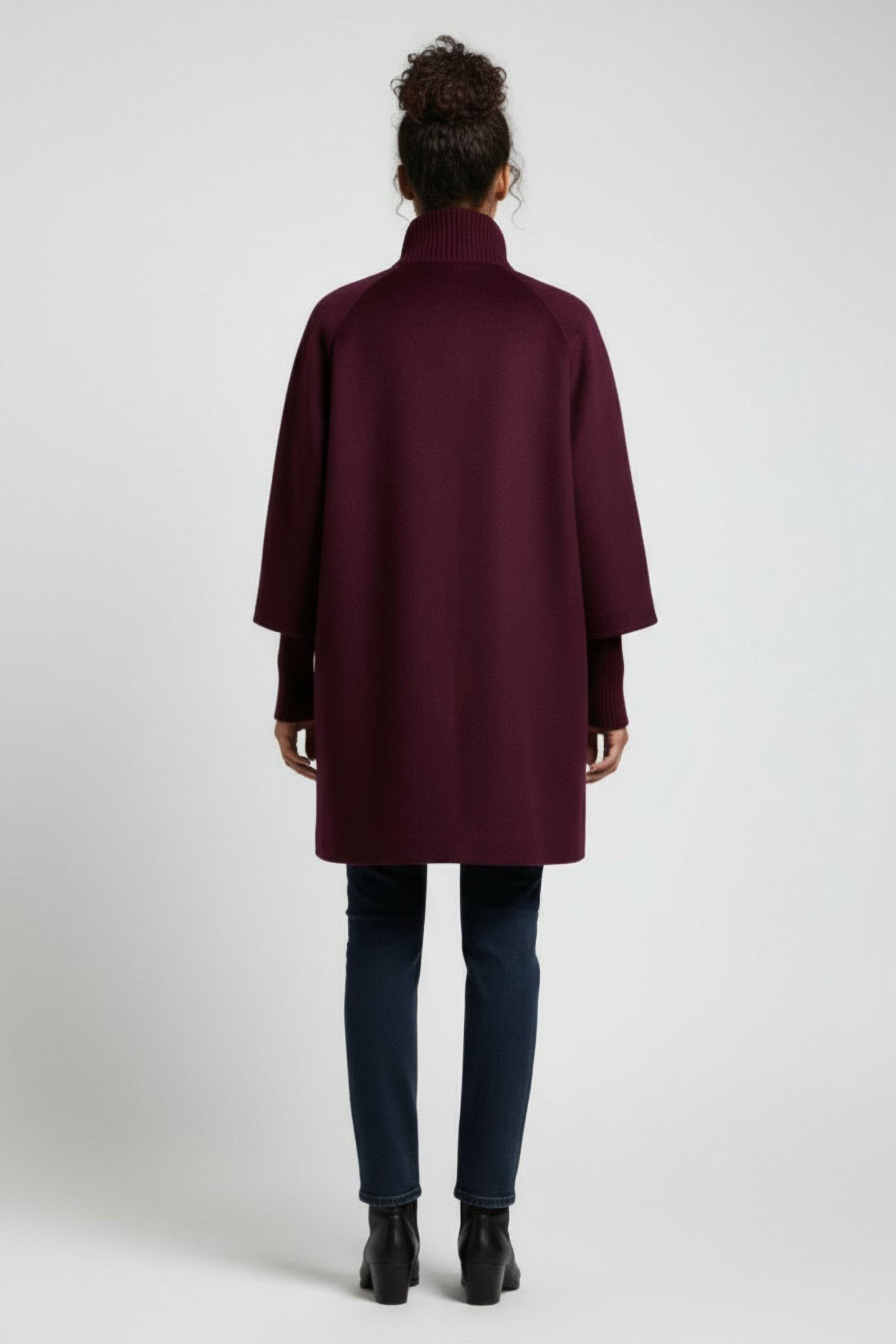 JACKEN OUTDOOR AUBERGINE 2