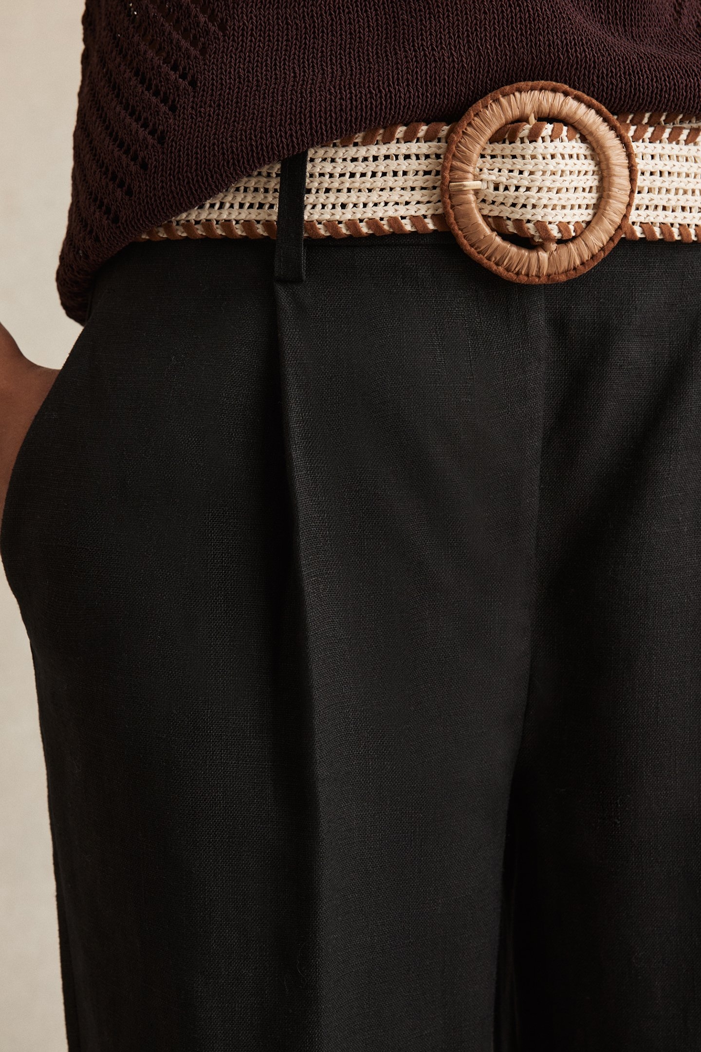 BELTED LINEN TAPER TROUSER BLACK 5