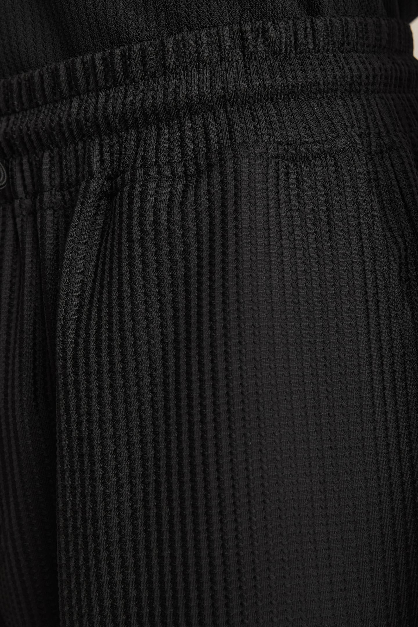 TAPERED TEXTURED TROUSER BLACK 6