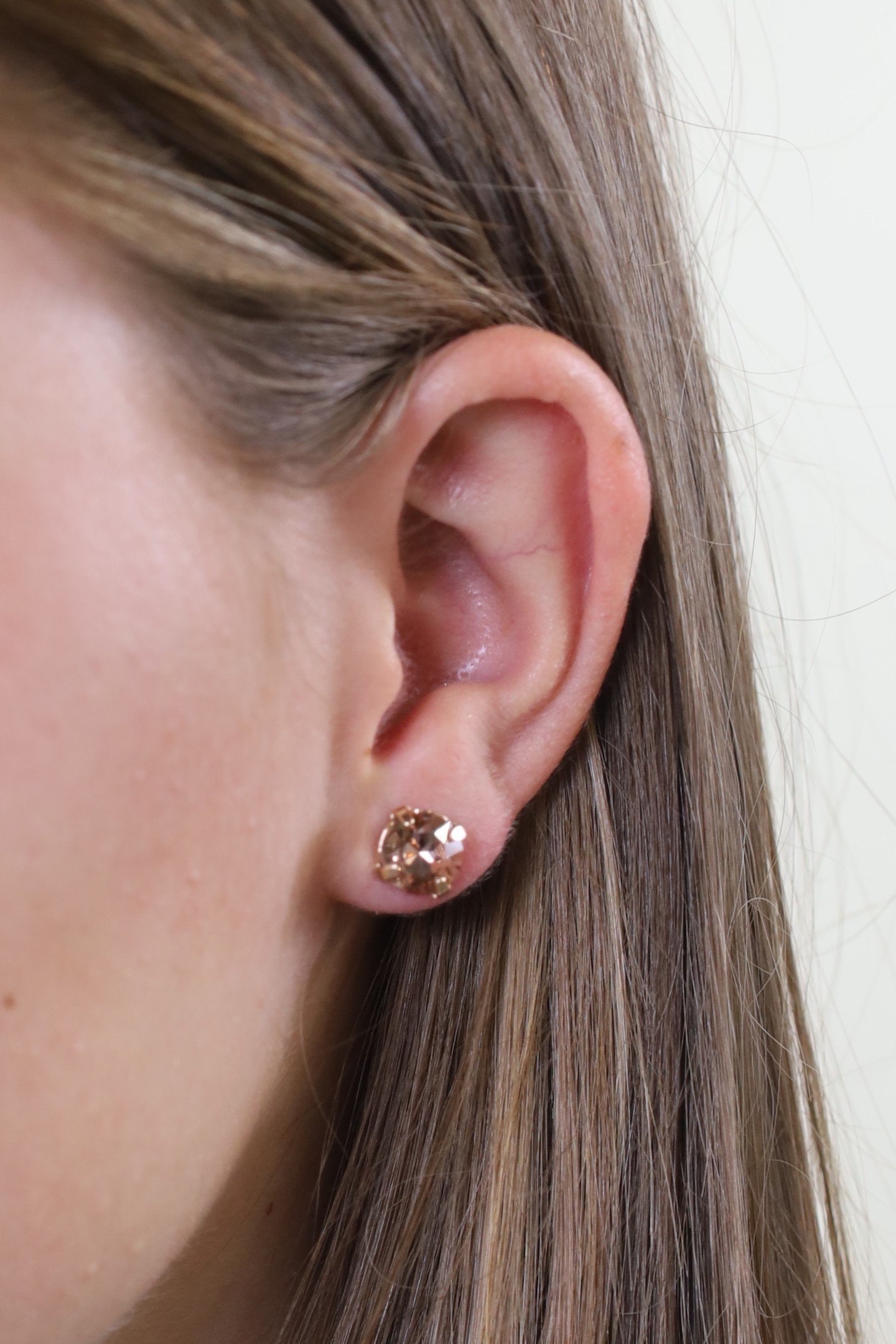 BLUSH EARPINS 4