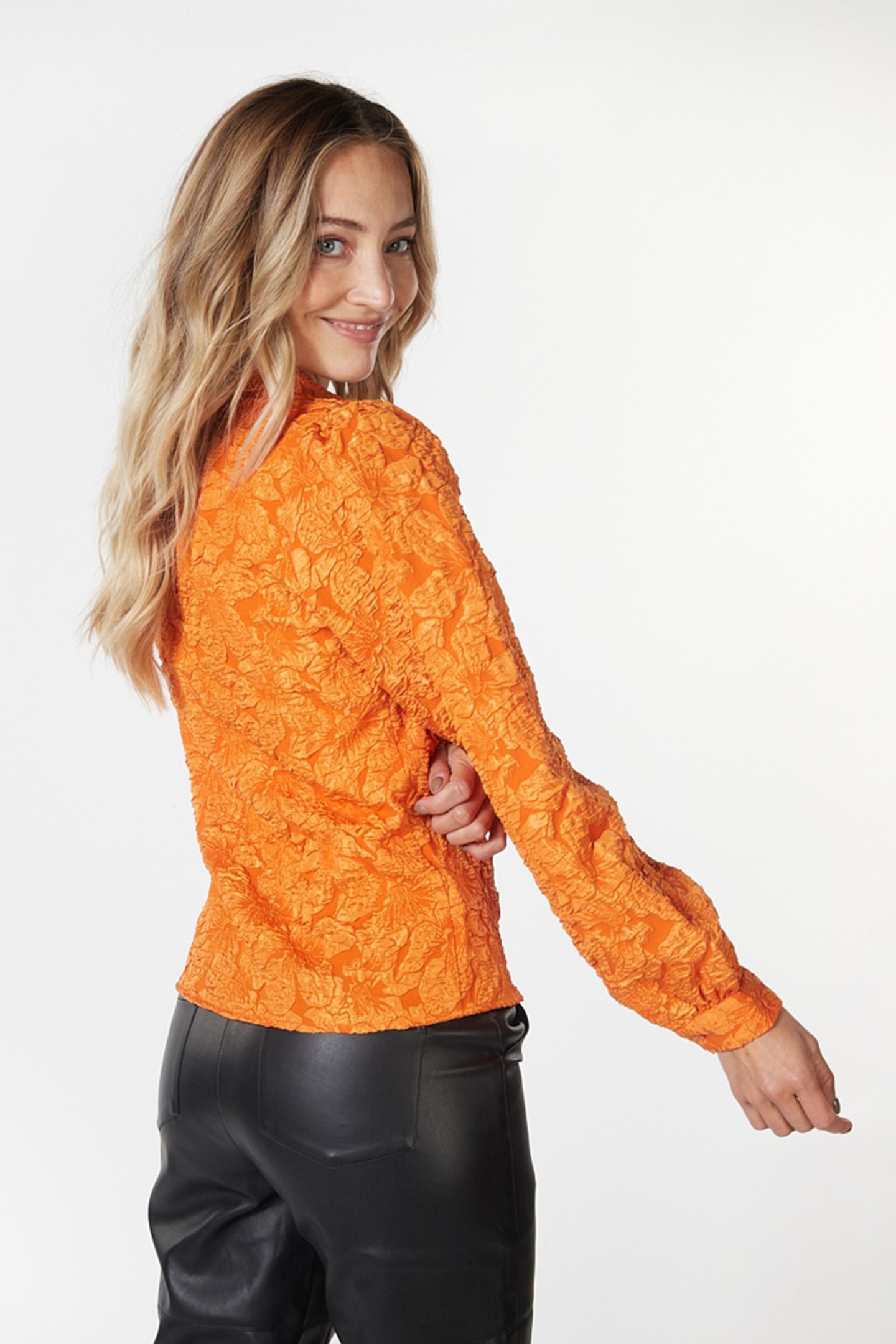BLOUSE BASIC FLOWER JACQUARD PUMPKIN 5