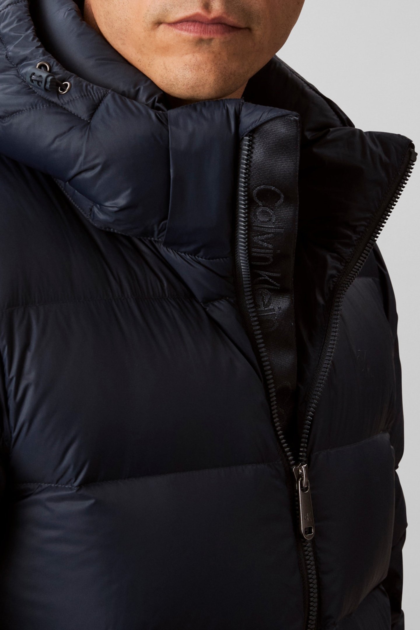 LONGSLEEVE NYLON ZIP OFF HOODIE INK 6