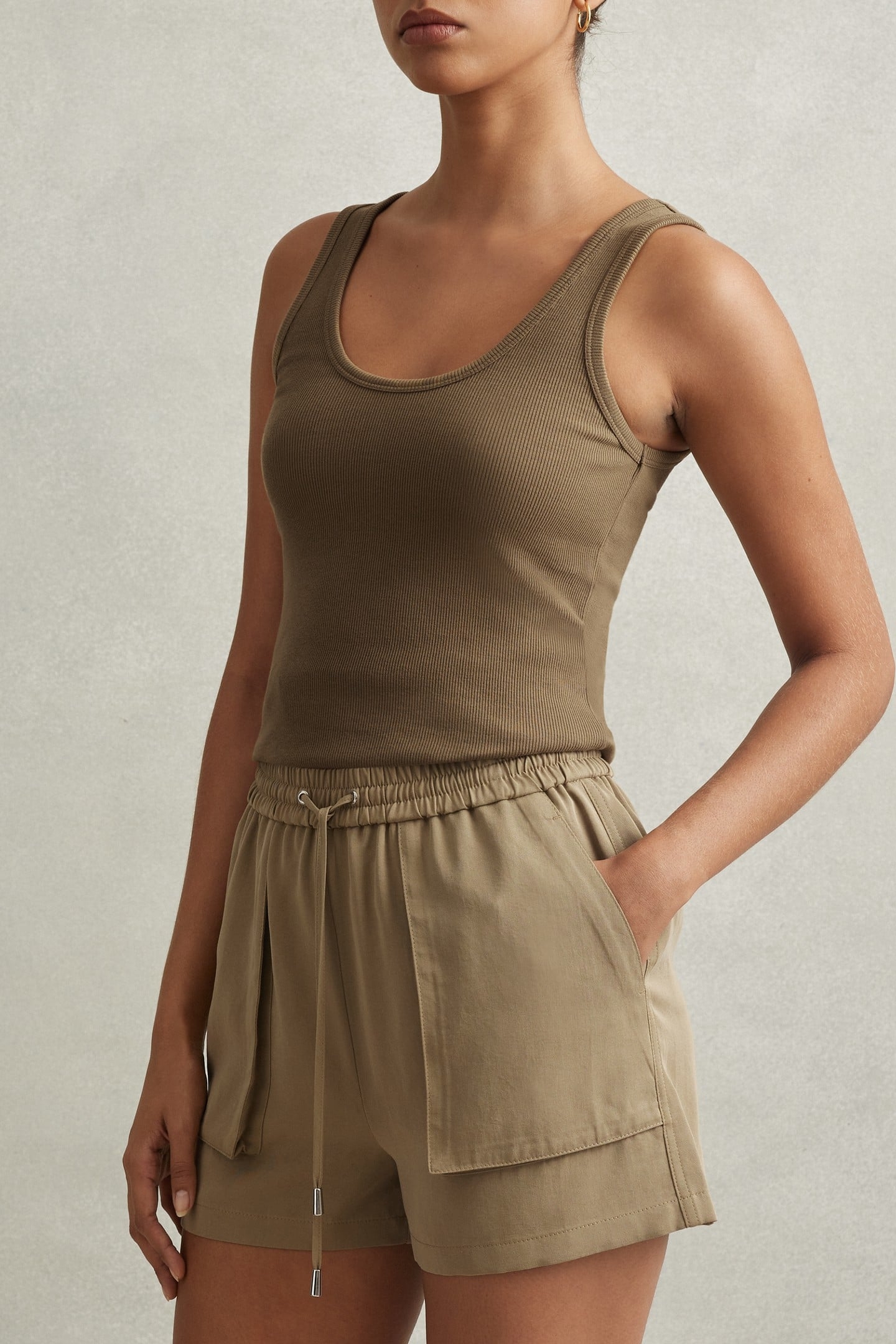 TENCEL SHORT KHAKI 4