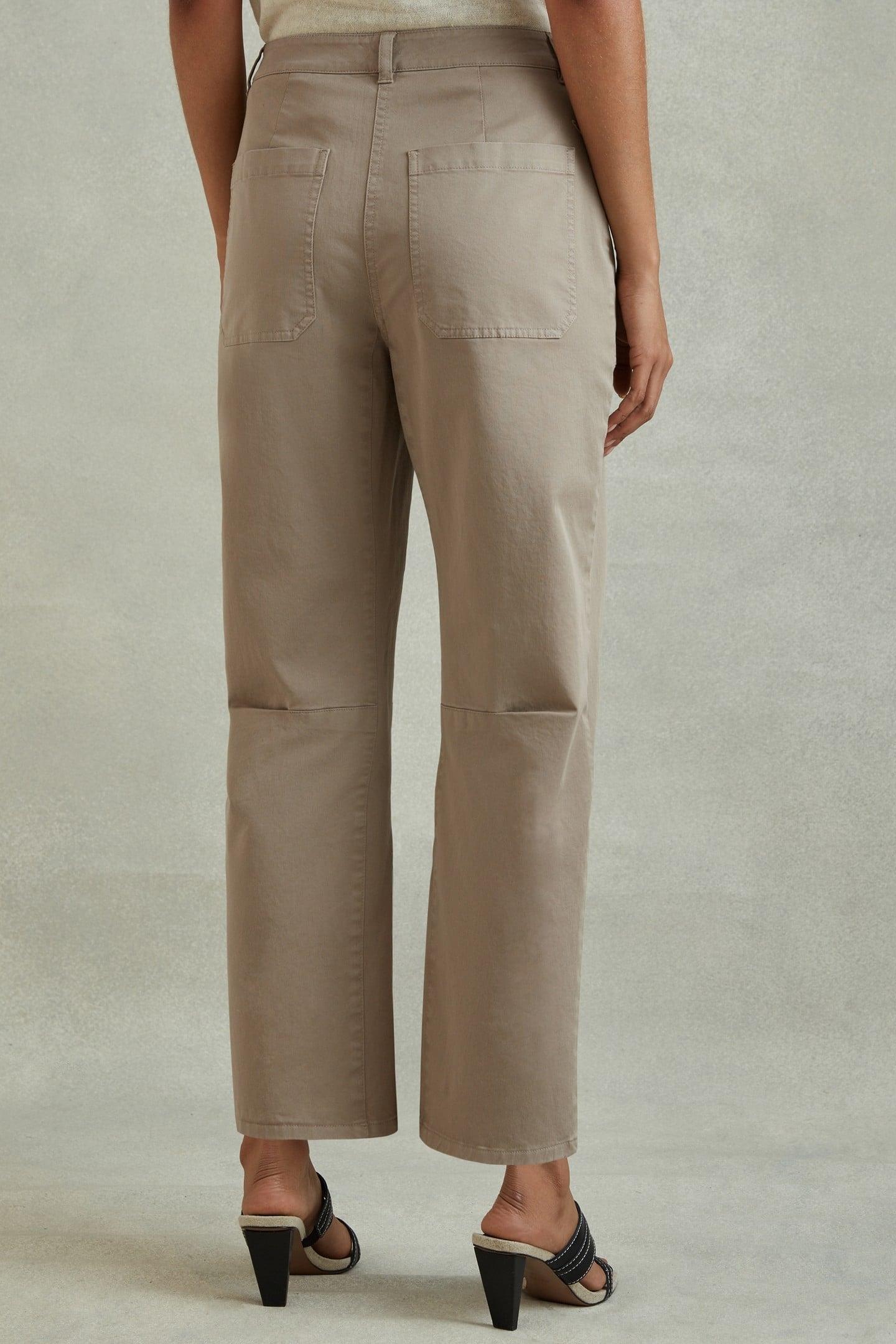 COTTON BARREL LEG TROUSER OLIVE 2