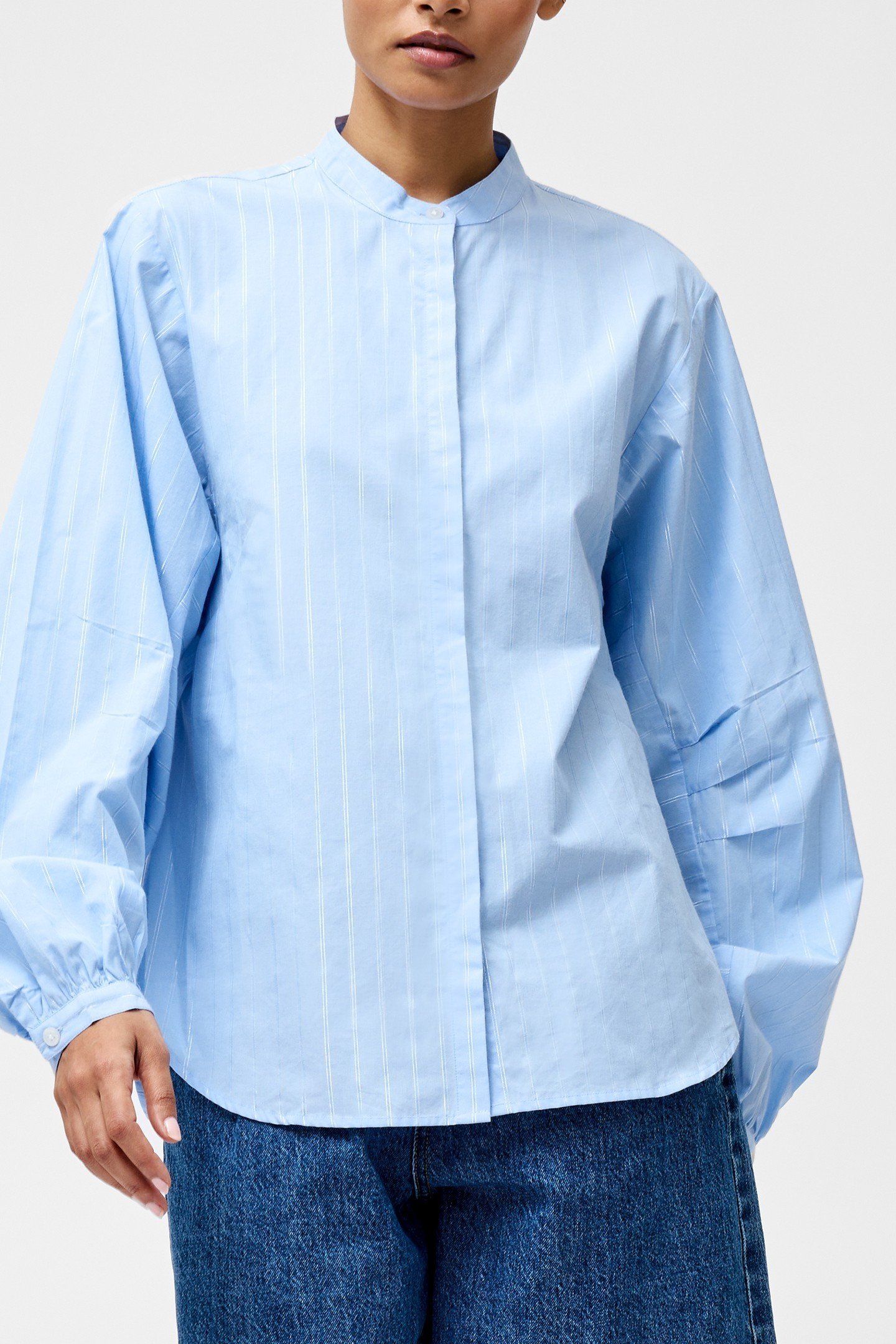 ANNESY STRIPE CUT OUT SHIRT BLUE 1