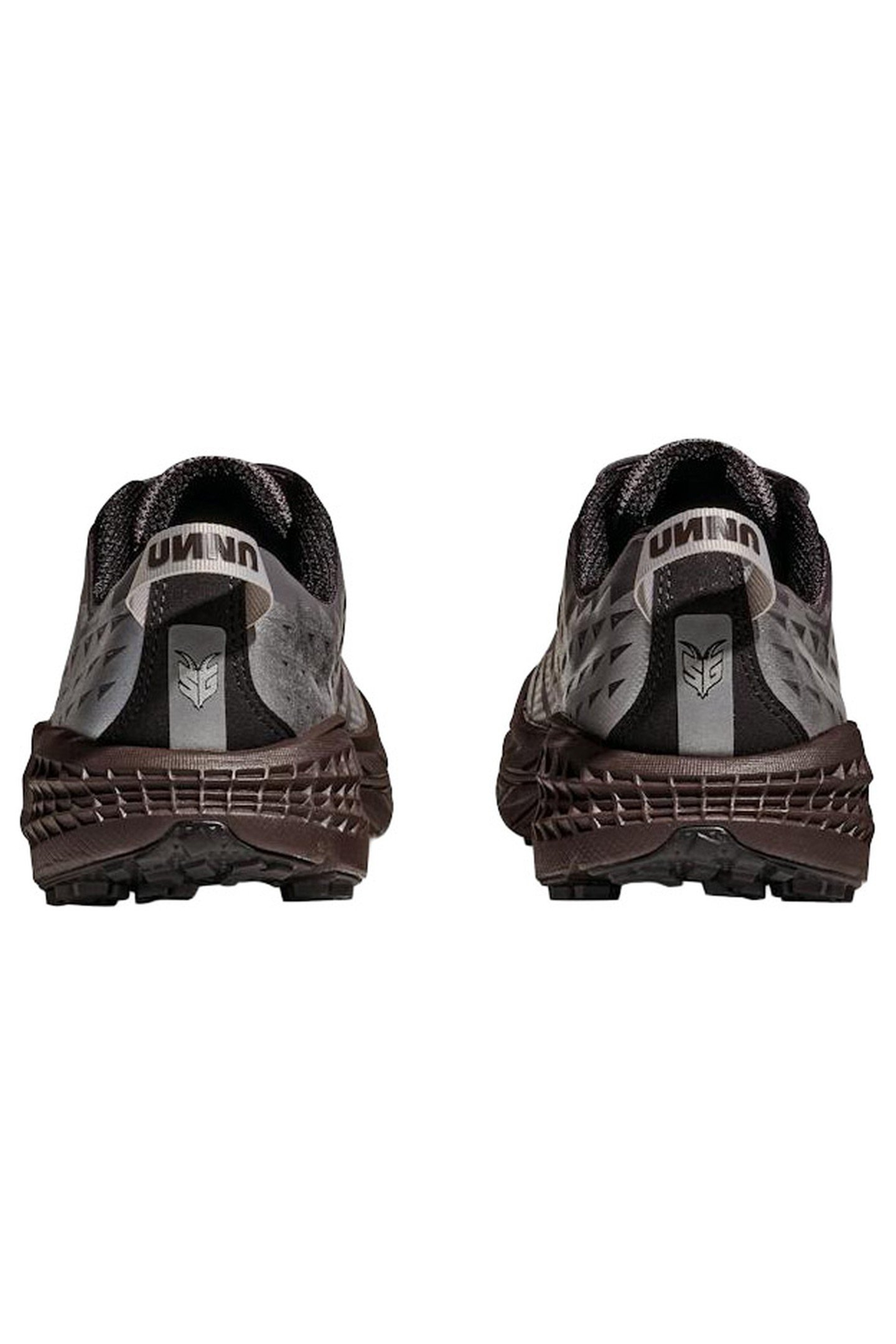 HOKA X UNNA – SPEEDGOAT 2 5