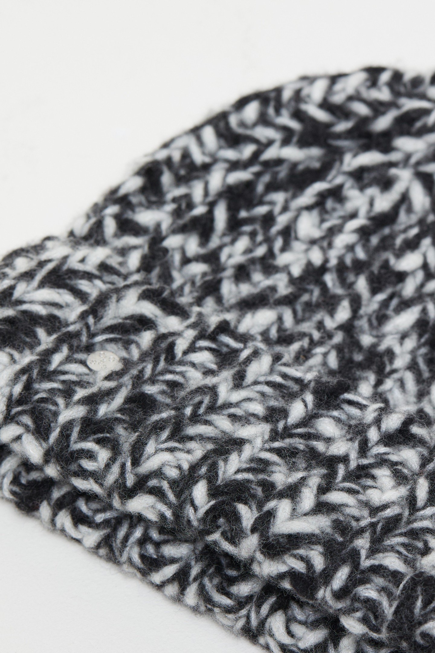 BEANIE CAPS & HATS BLACK 2