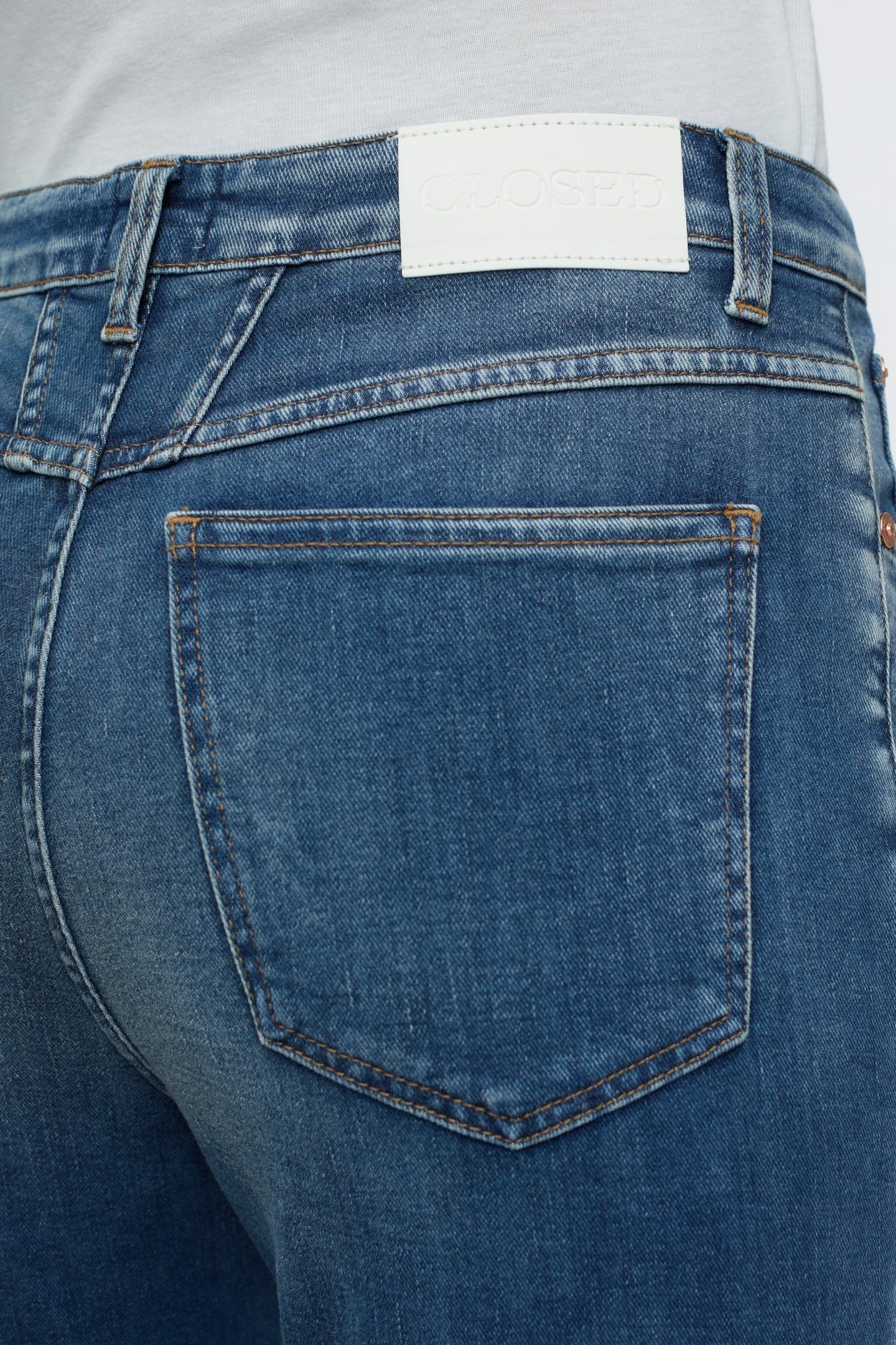 JAYLEN JEANS DARK BLUE 4