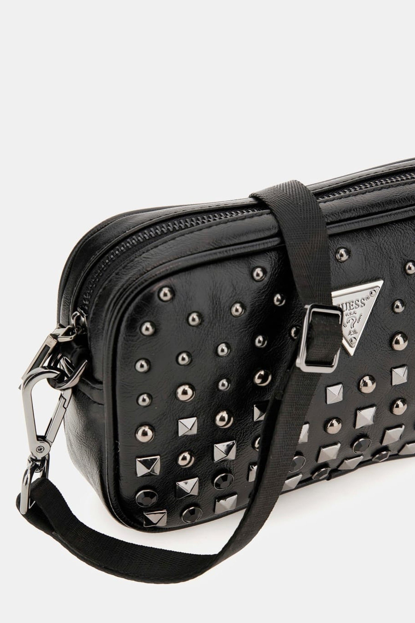 STUDS SMALL NECESSA BLACK 6