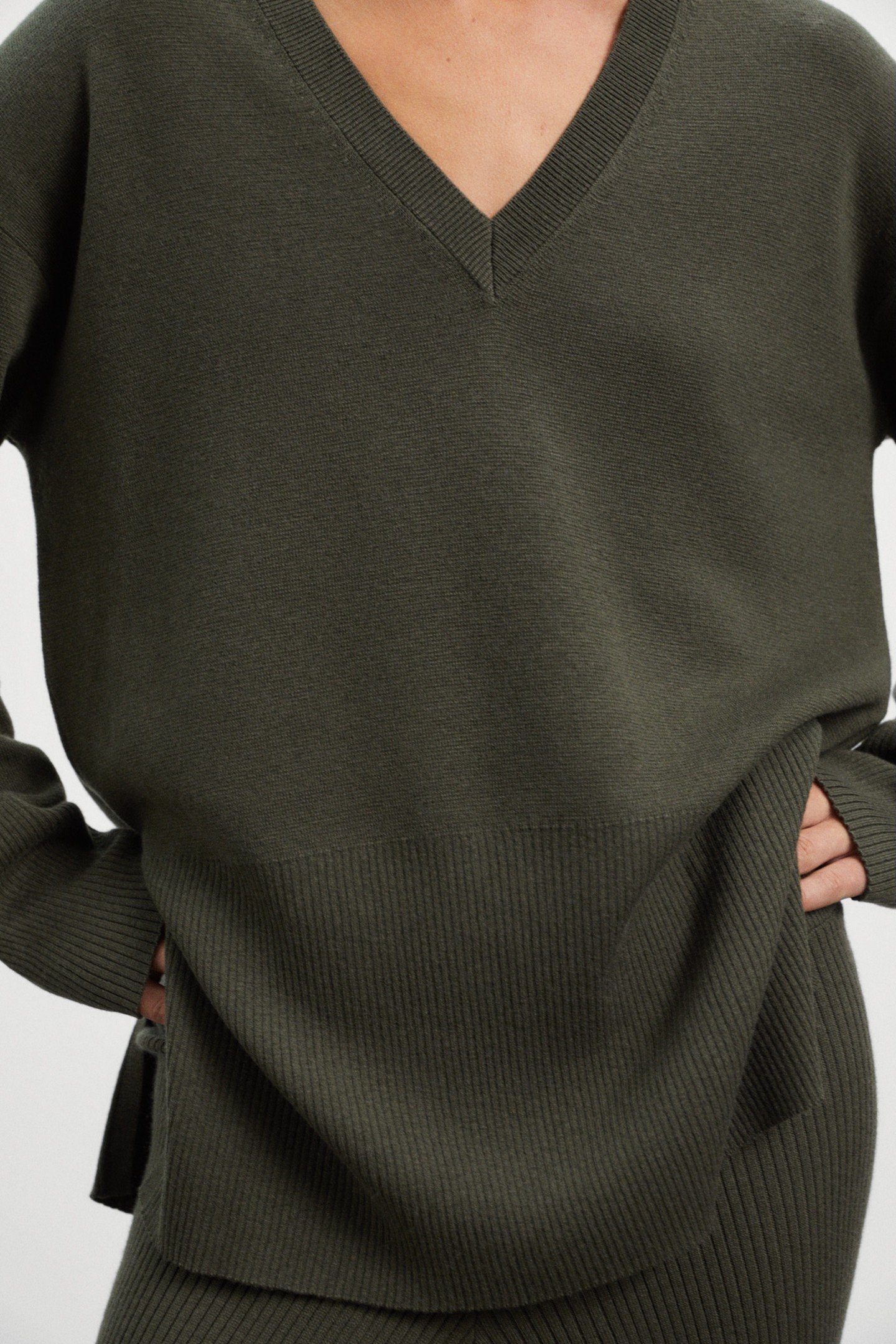 BERGAMOTAALF KNIT OLIVE 4