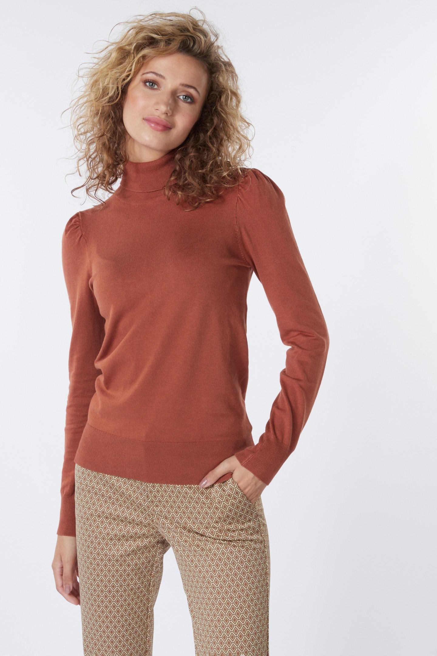 SWEATER GATHERING SHOULDER COPPER BROWN 2