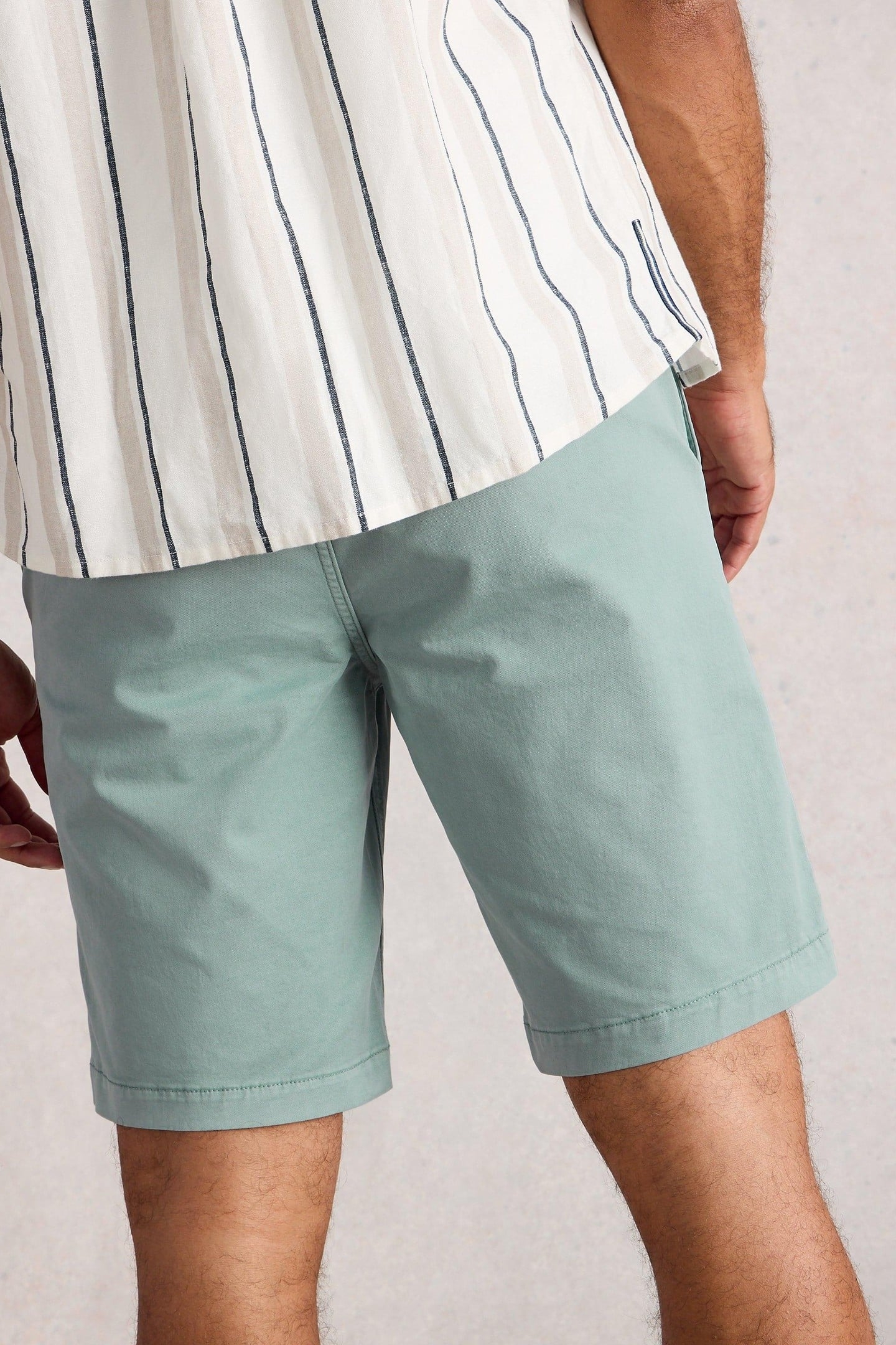 SUTTON ORGANIC CHINO SHORT LIGHT BLUE 2