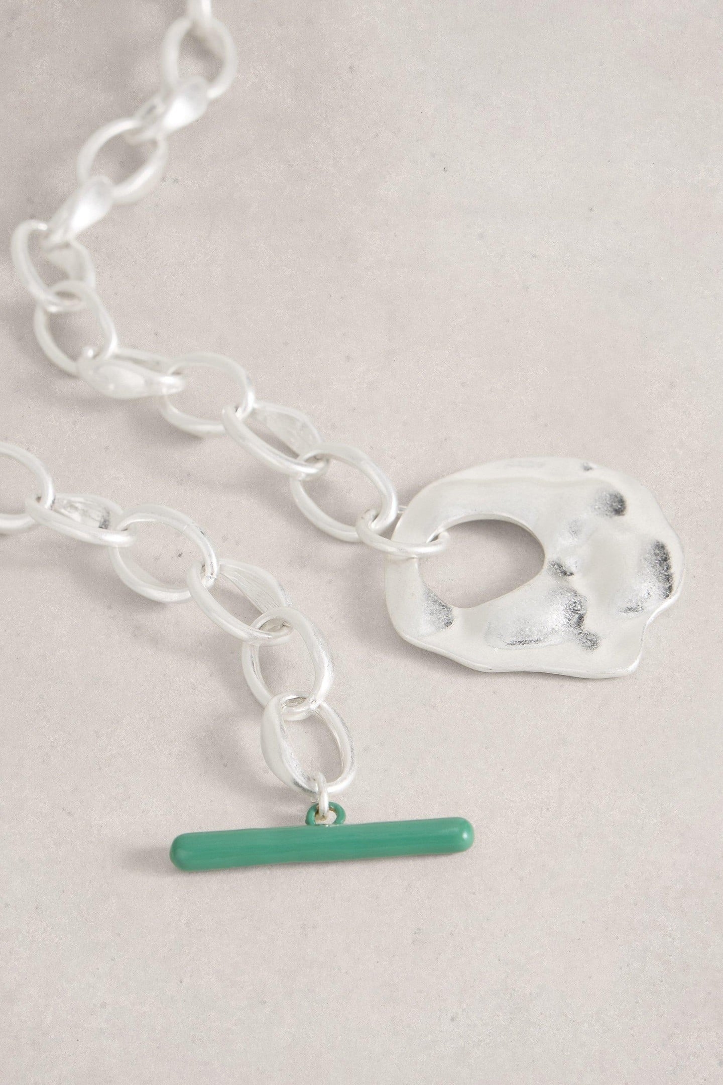 ABSTRACT HAMMERED NECKLACE SILVER TONE METALLIC 2